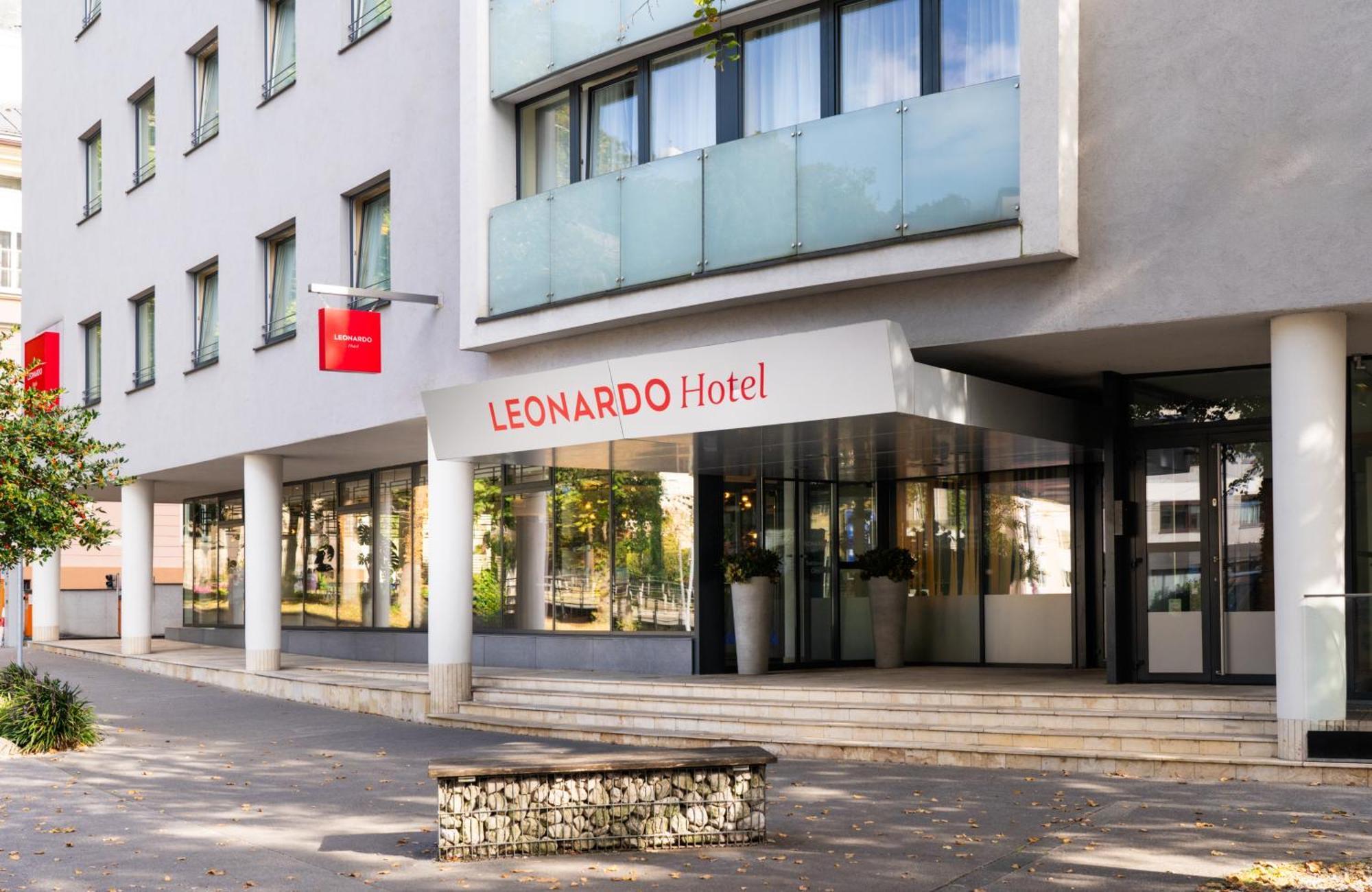 Leonardo Hotel Salzburg City Center Exterior photo