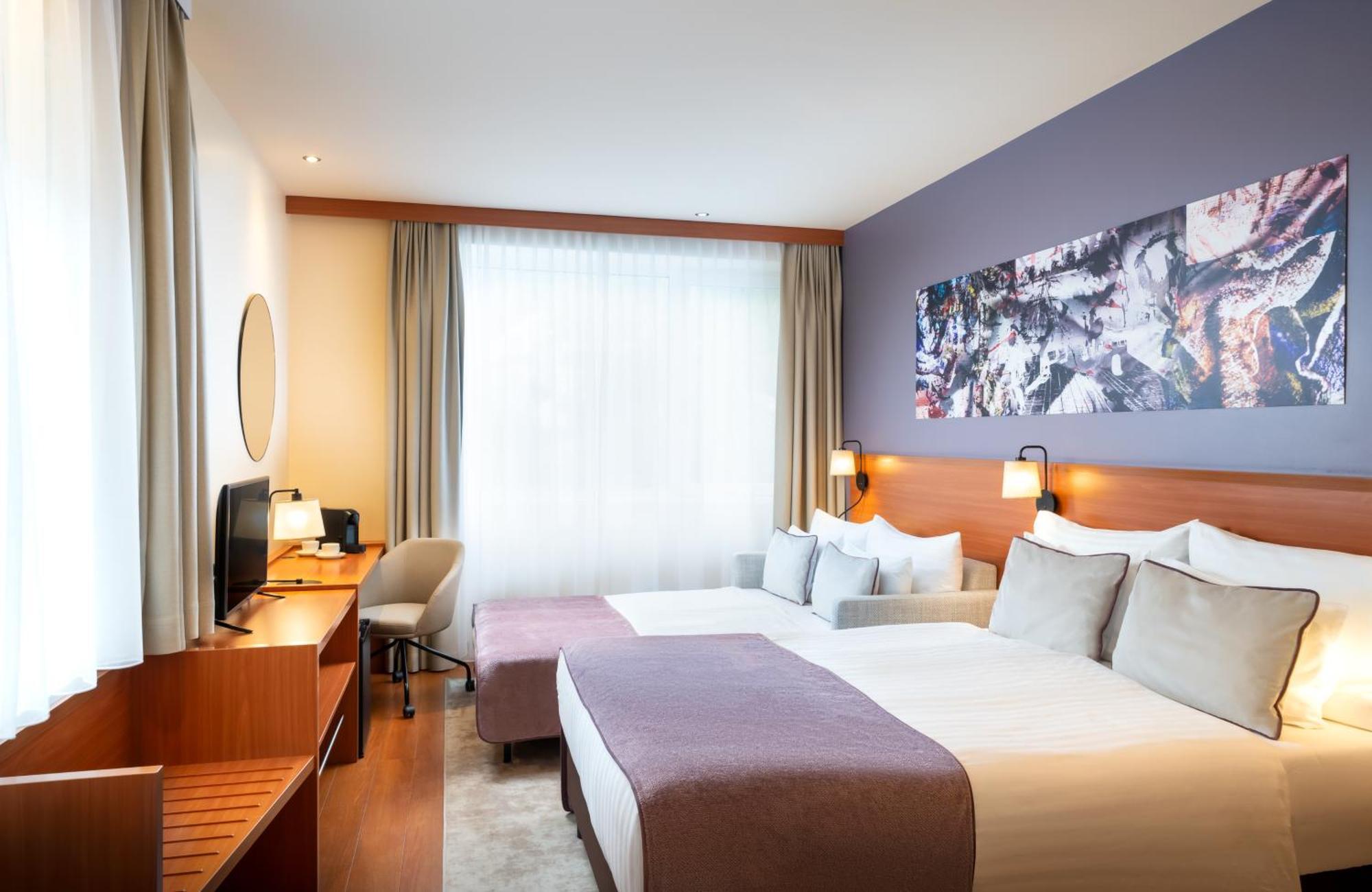 Leonardo Hotel Salzburg City Center Exterior photo